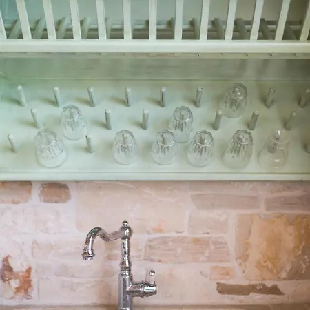 Krug With 3 Bedroom And A Pool Immersed In Nature Near Buje Villa